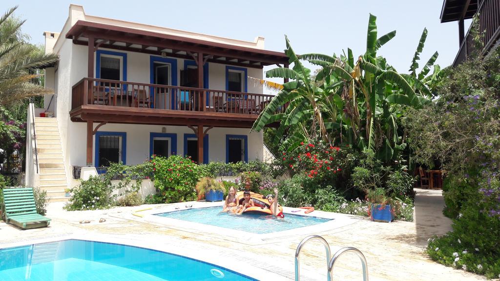 Aparthotel Paradise Garden Evleri