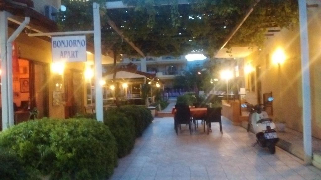 Aparthotel Bonjorno *