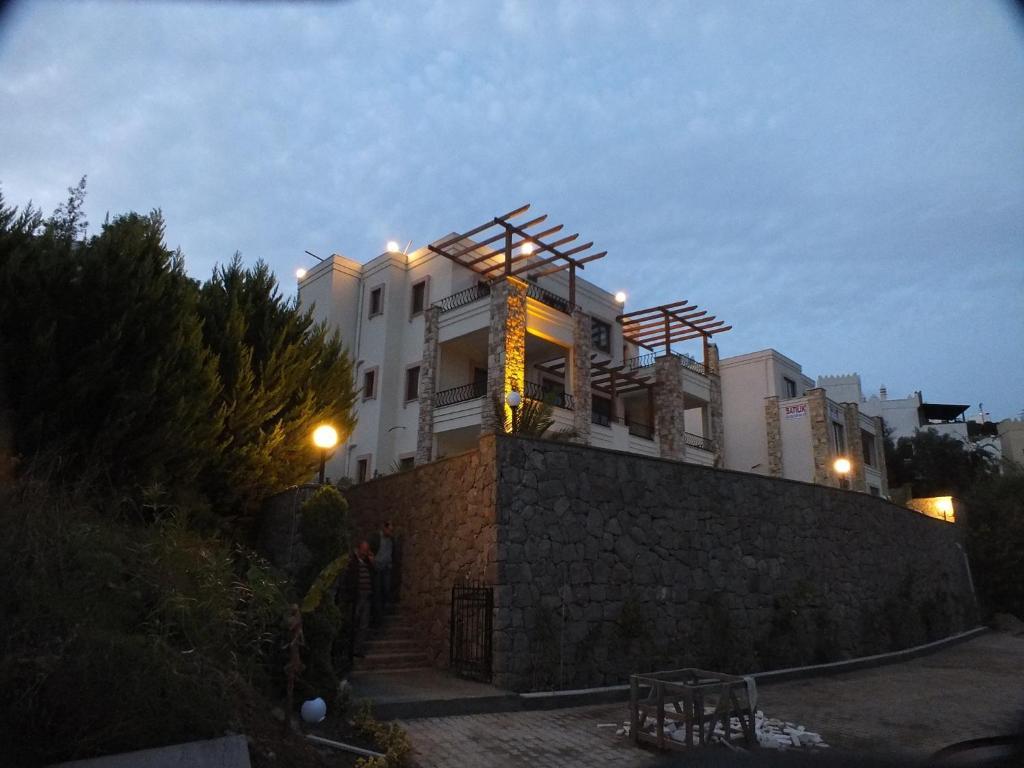 Liona Apartment *