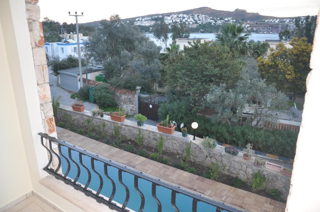 Liona Gundogan (Bodrum)