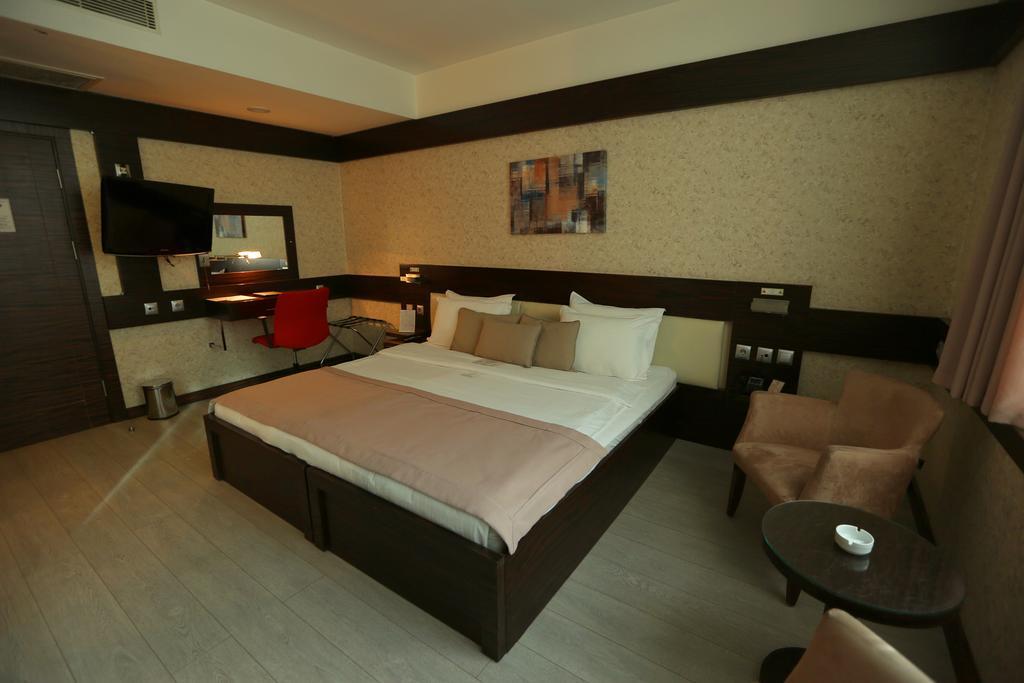Hotel Wes