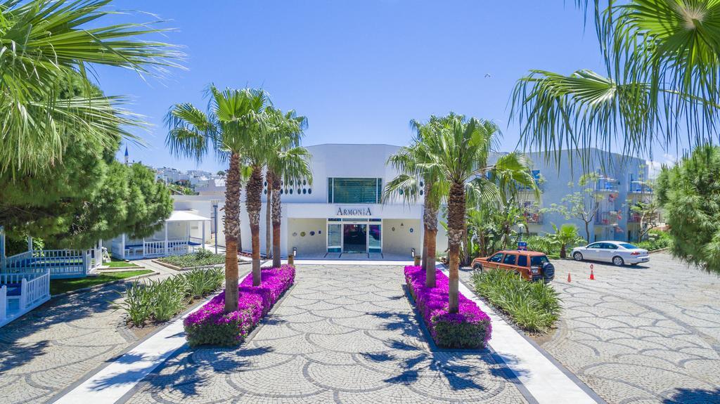 Resort Armonia Village & 5*