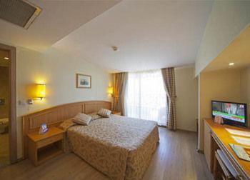 Hotel Labada Beach Camyuva