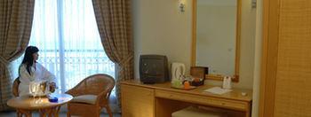 Hotel Labada Beach Camyuva