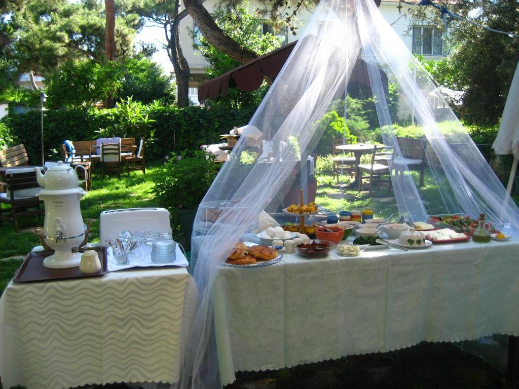 Mavi Pension Guest house *