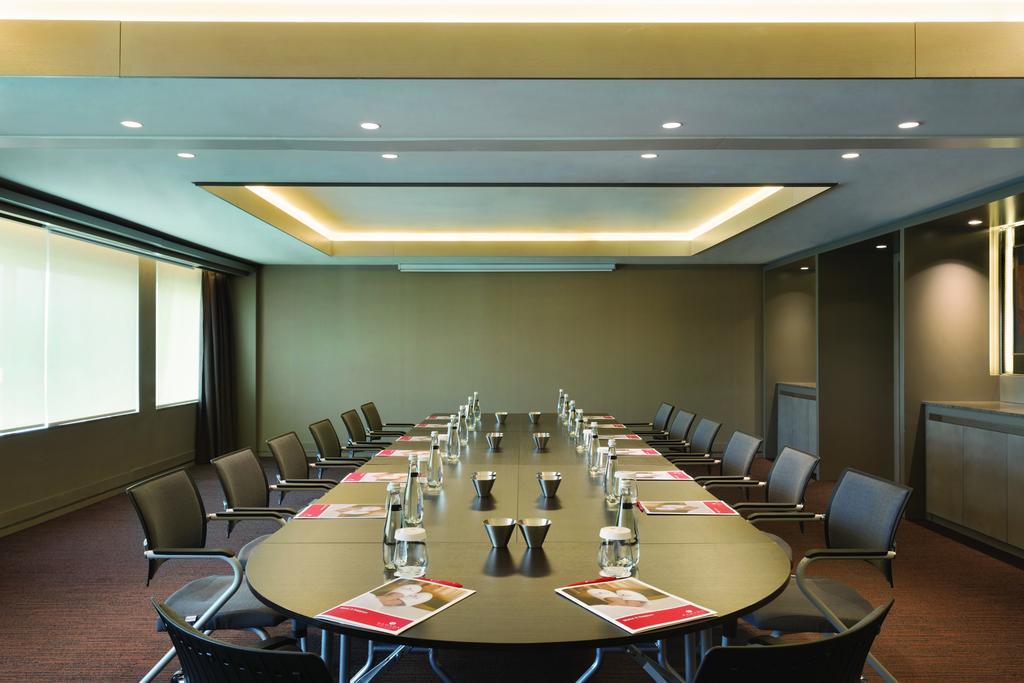 Hotel Ramada & By Wyndham Izmir 4*