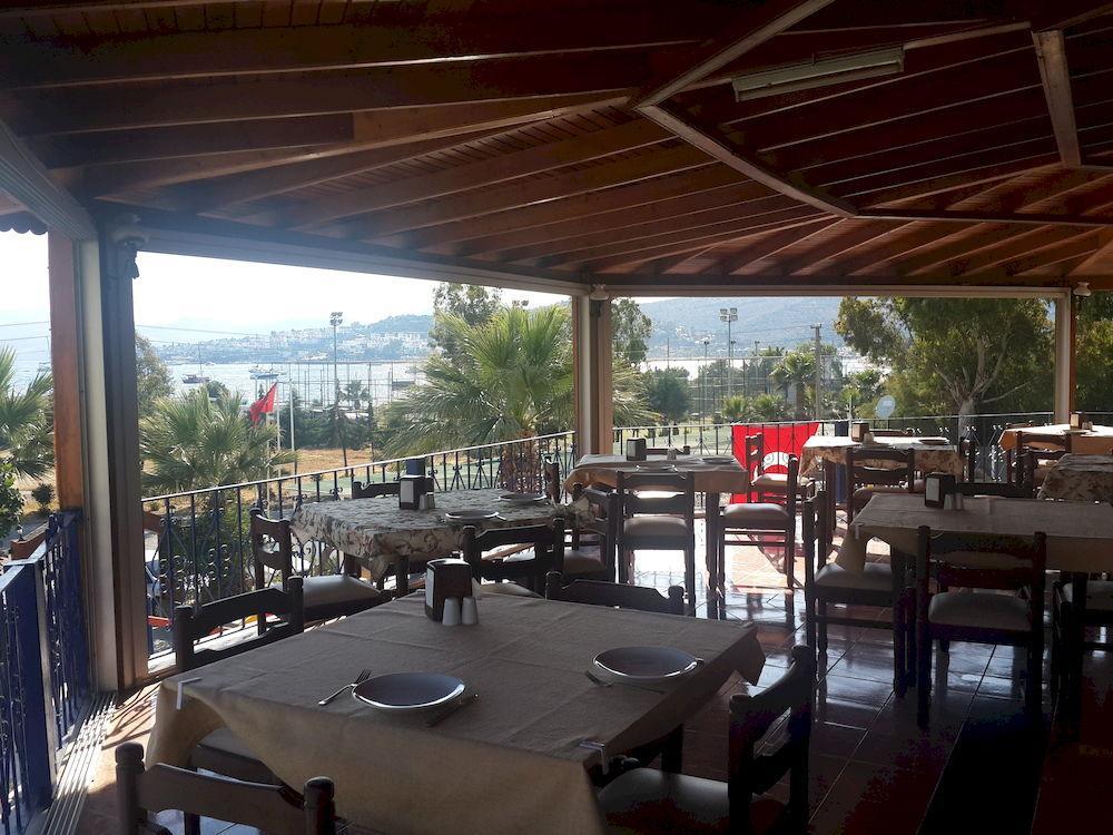 Hotel Chronos 3*