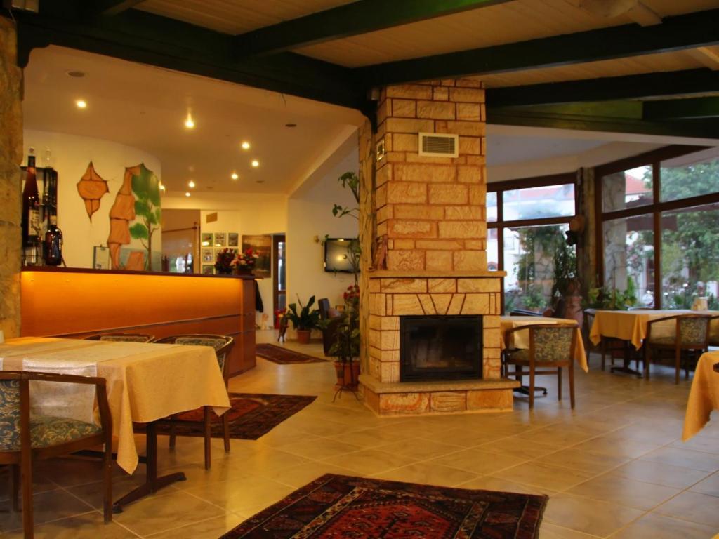 Hotel Panorama Plaza 3*