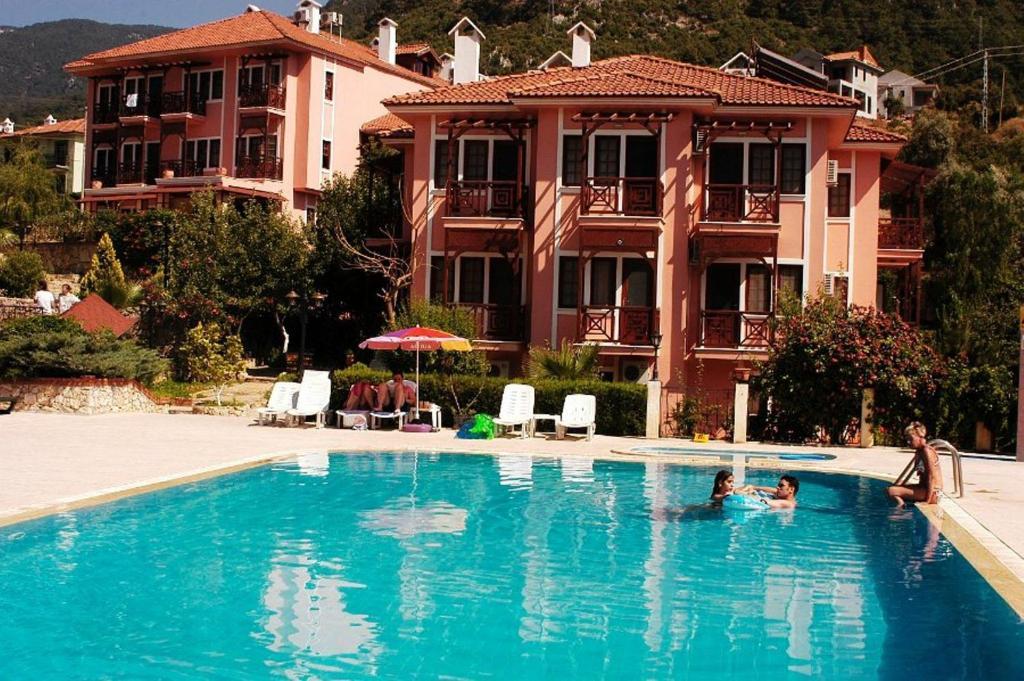 Club Pink Palace Hotel