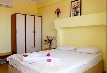 Zafer Aparthotel