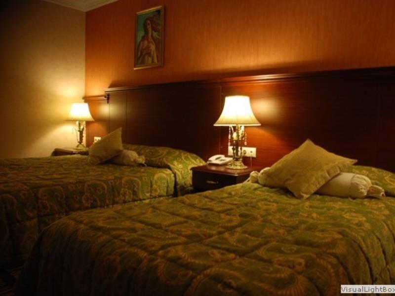 9 On 4* Istanbul
