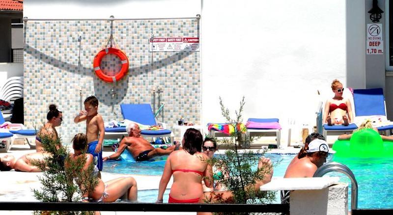 Hotel Blue Park