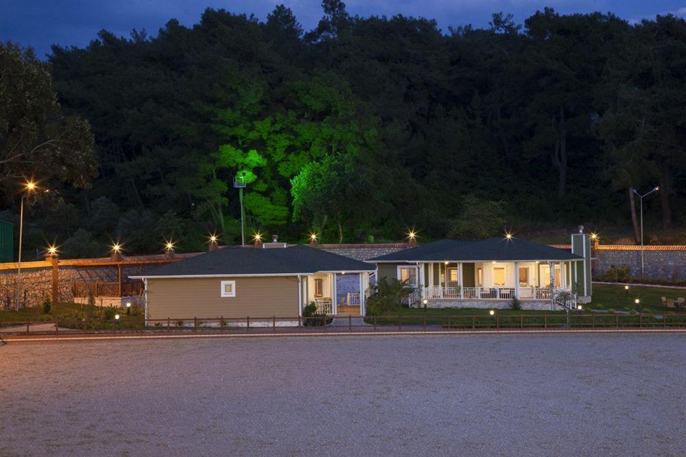 Padok Premium & Stables Hotel 4*