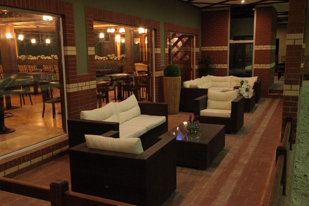 Padok Premium & Stables Hotel