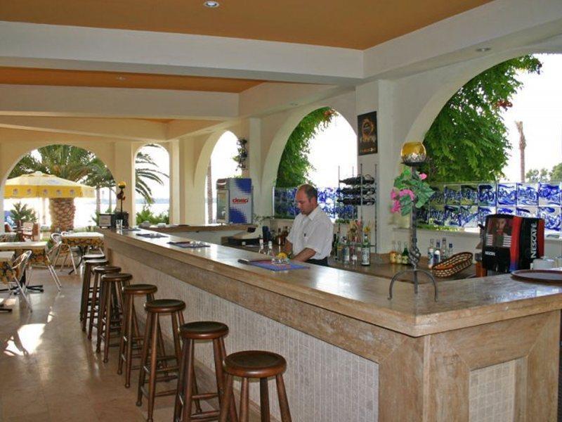 By Karaaslan Hotel Kusadasi