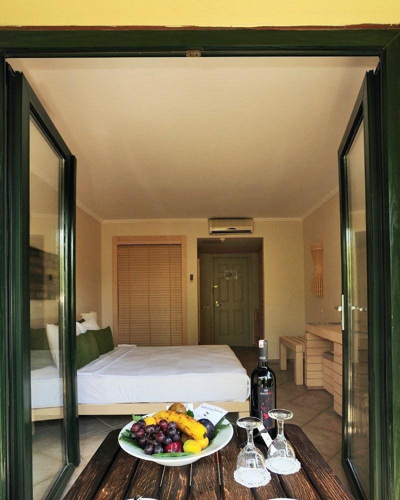 Zeytinada 4* Torba