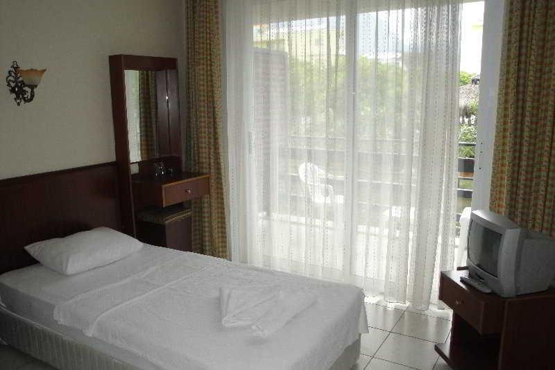 Hotel Feronia Hills