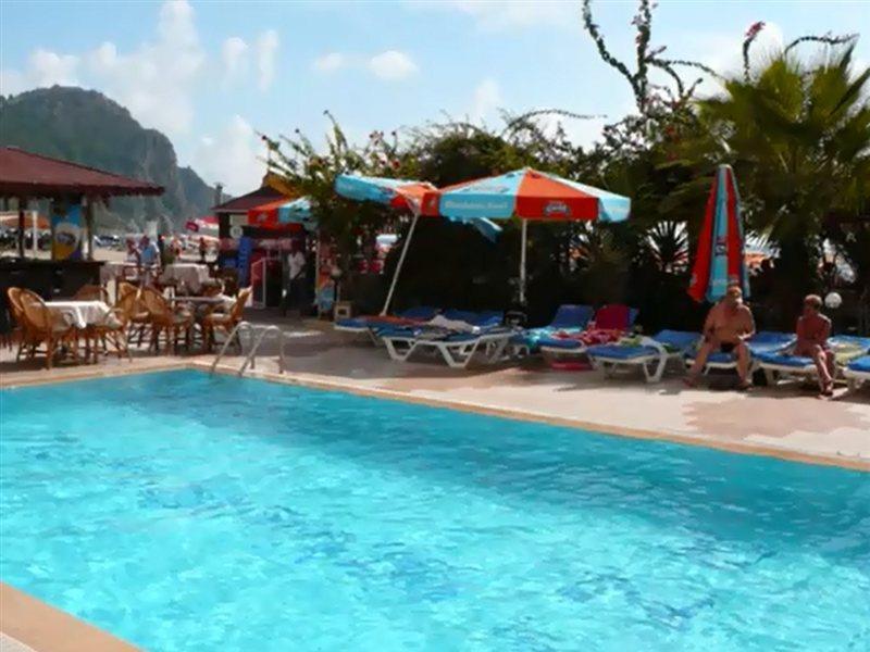Azak Hotel 3*
