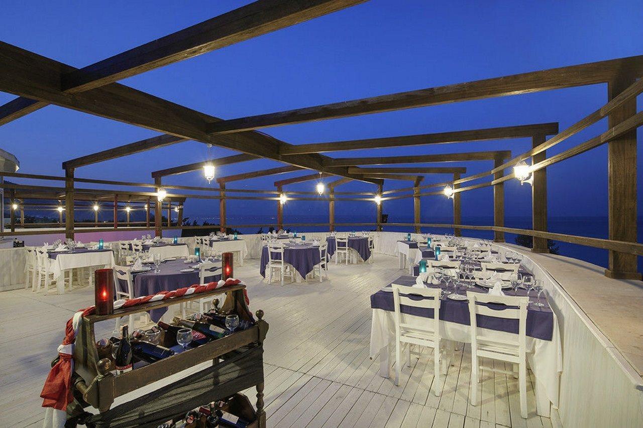 Catamaran Quality Times Resort 5*