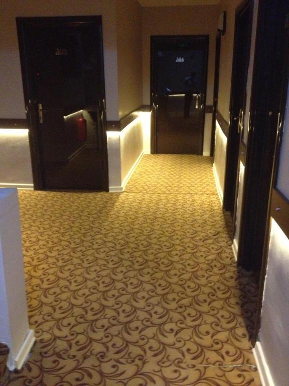 Kar Hotel 2*