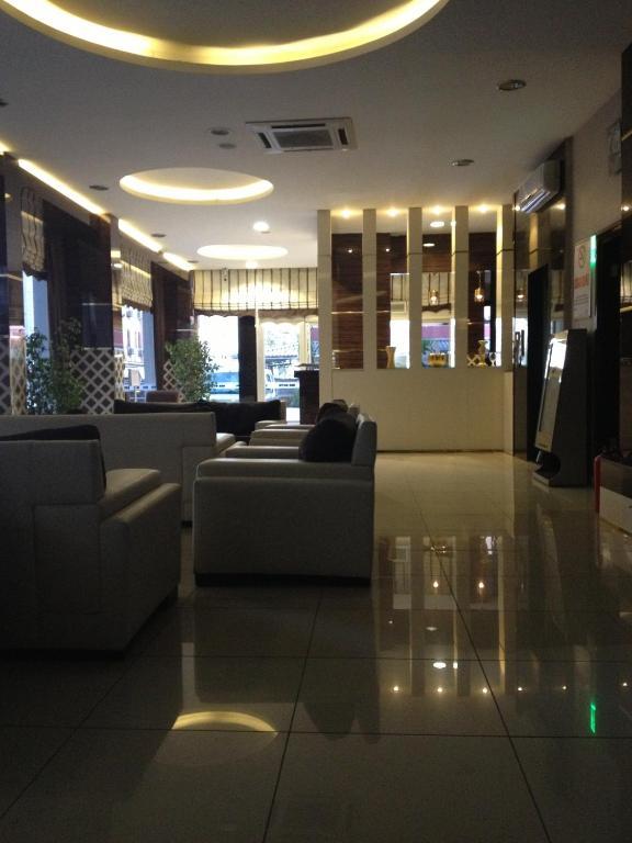 Kar Hotel 2*