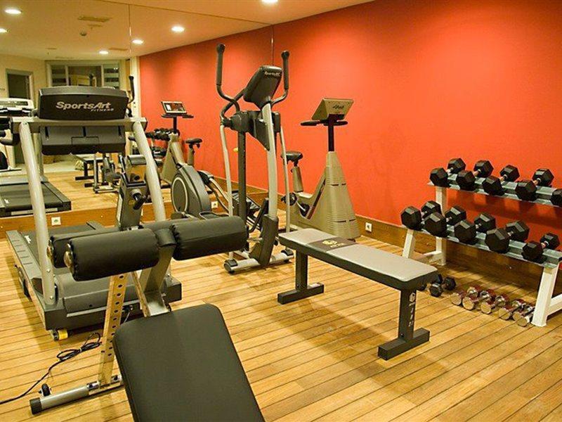 Hotel Ramada By Wyndham Old 4*