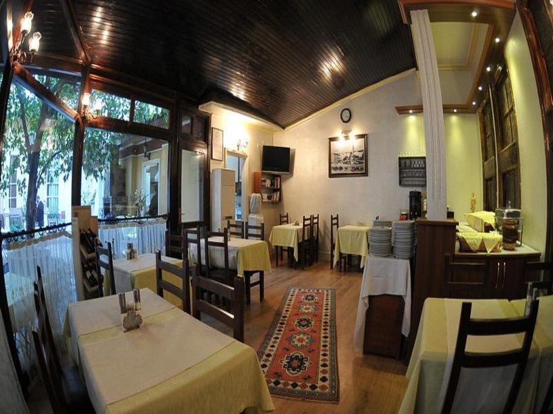 Hotel Antikhan 2*