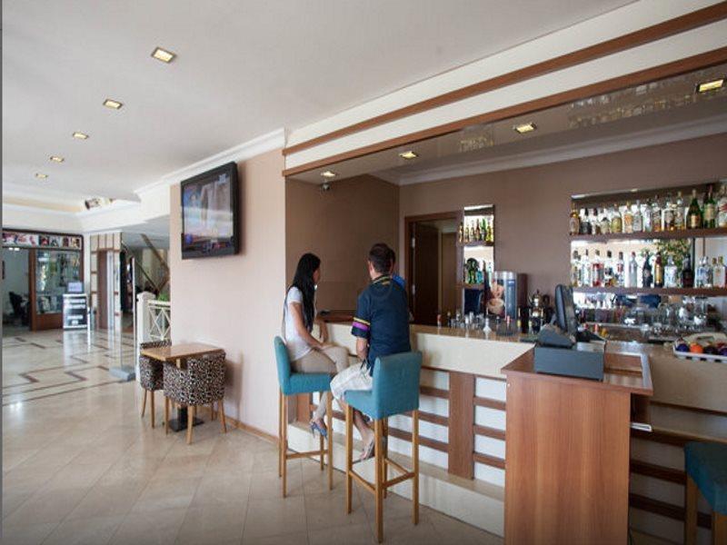 Hotel Goldenday Wings