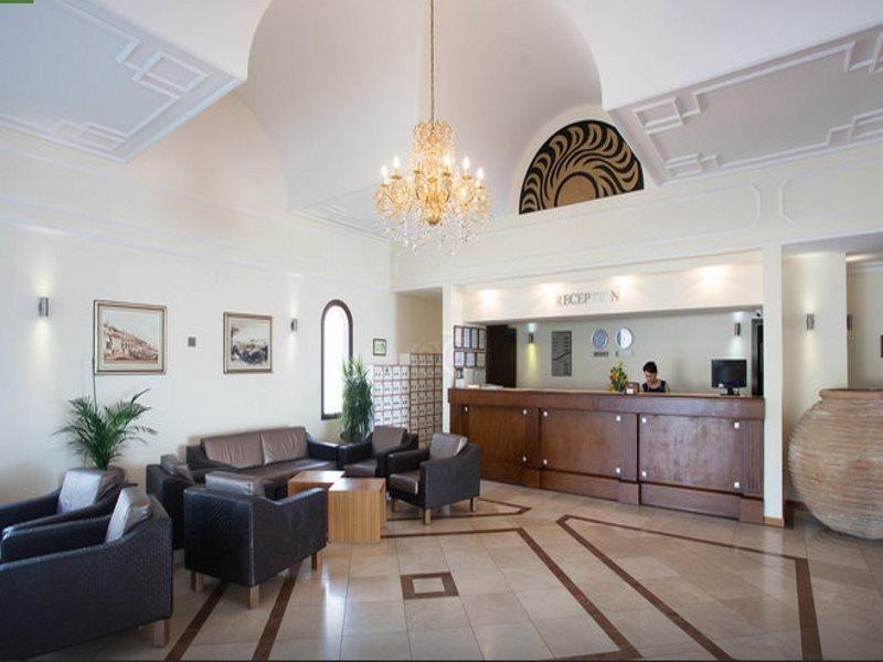 Hotel Goldenday Wings 3*
