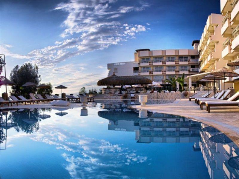 Hotel Carina 3*