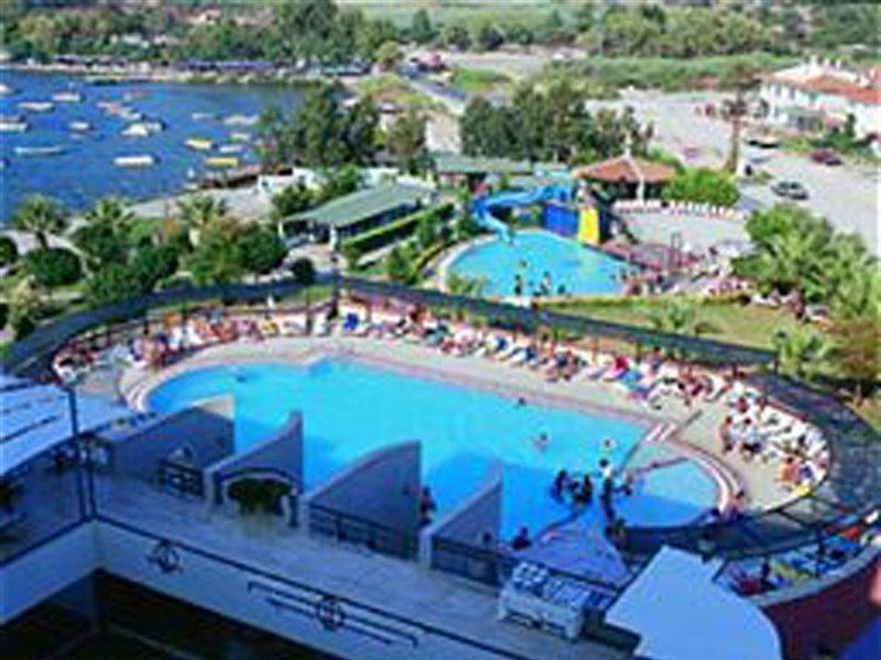 Resort Medis 3*