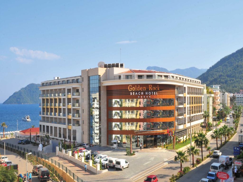 Hotel Golden Rock Beach 5*