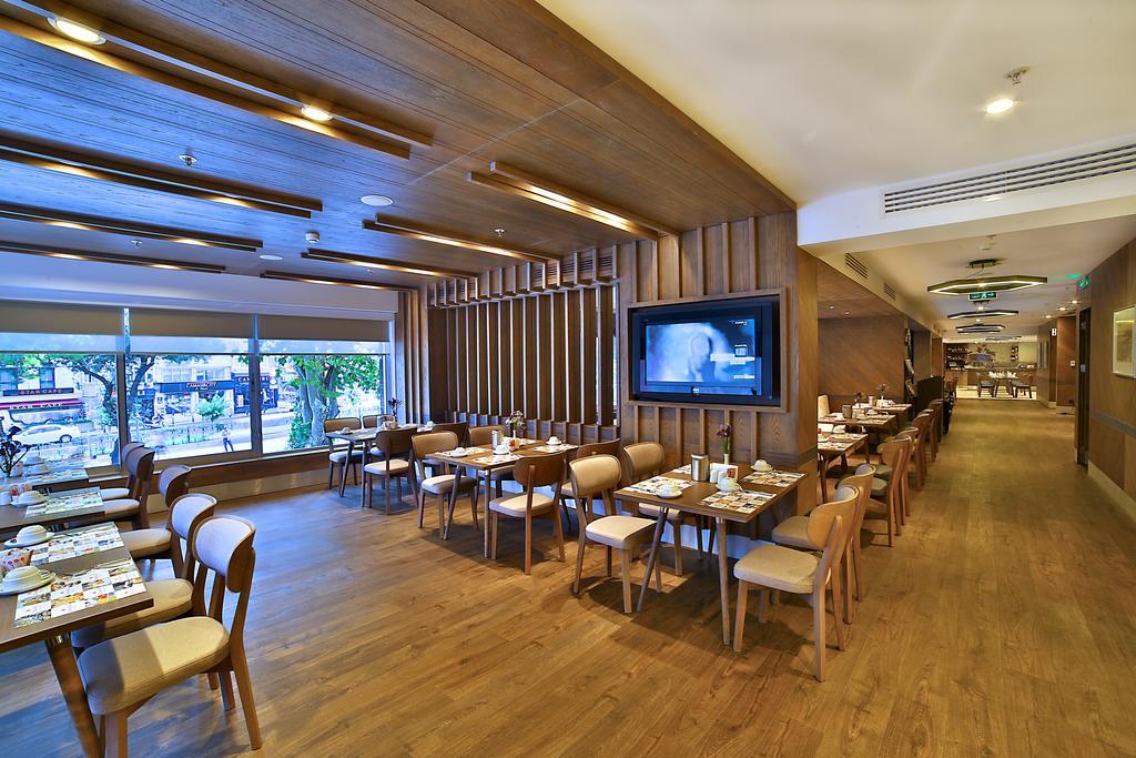 Ramada By Wyndham Old Hotel