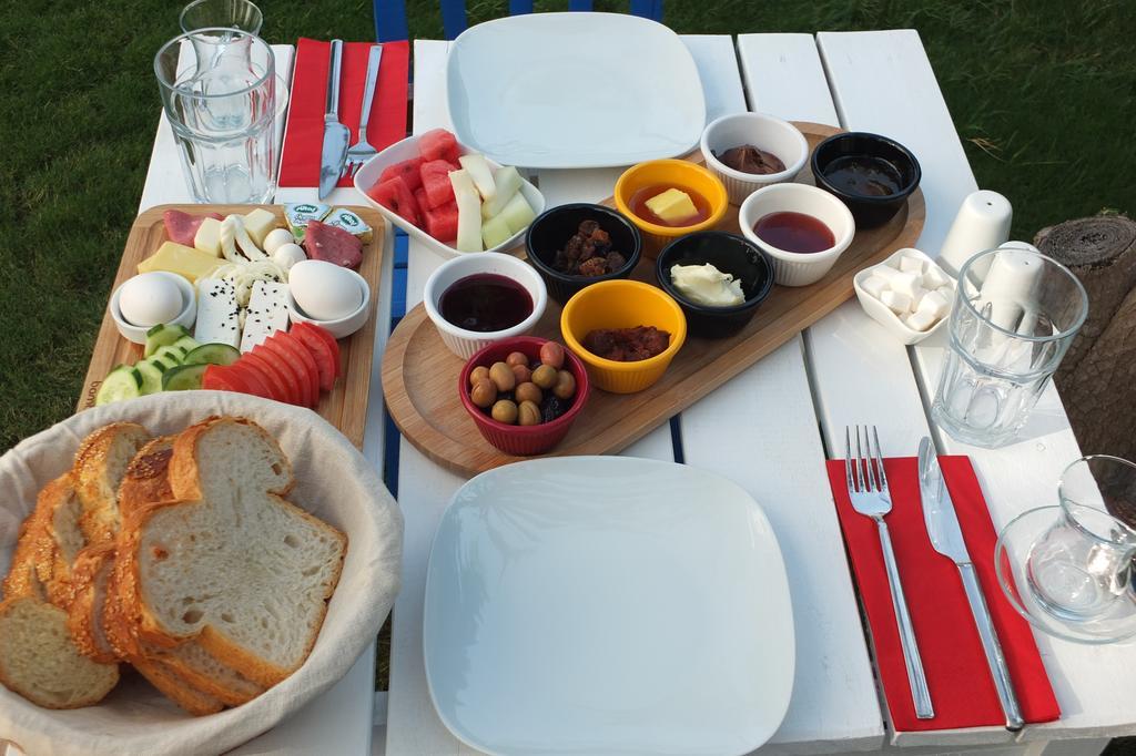 Lapis Port Surf Bed & Breakfast Alacati