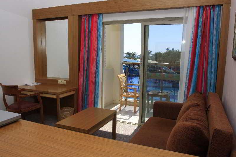 Tui Blue Tropical Hotel
