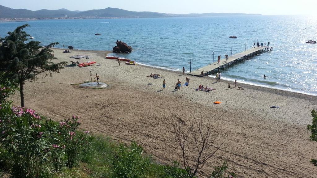 Cicek Aile Burhaniye