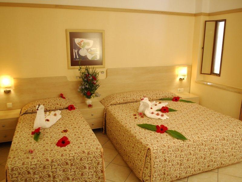 Club Golden Beach Hotel
