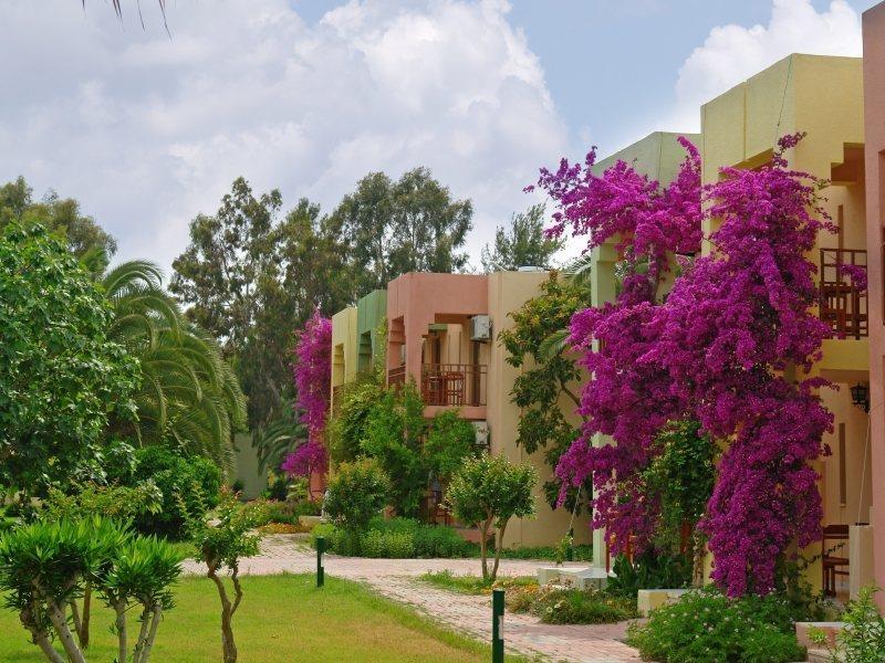 Club Golden Beach 4*