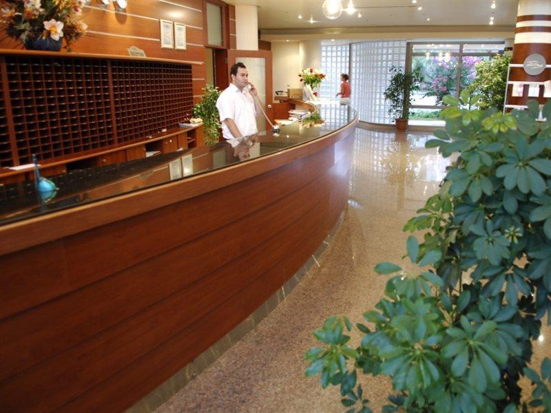 Club Golden Beach Hotel 4*