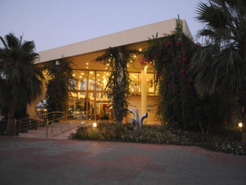 Club Golden Beach 4* Side