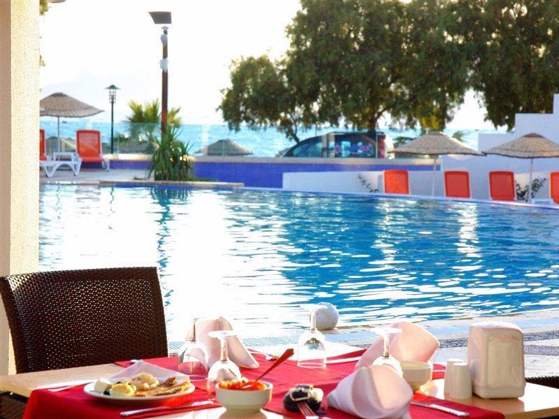 Hotel Golden Rock Beach 5*