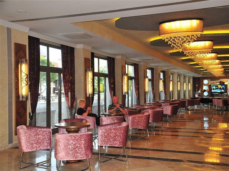 Hotel Golden Rock Beach