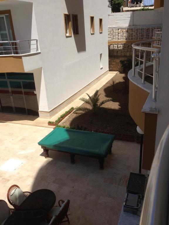 Golden Life Hotel
