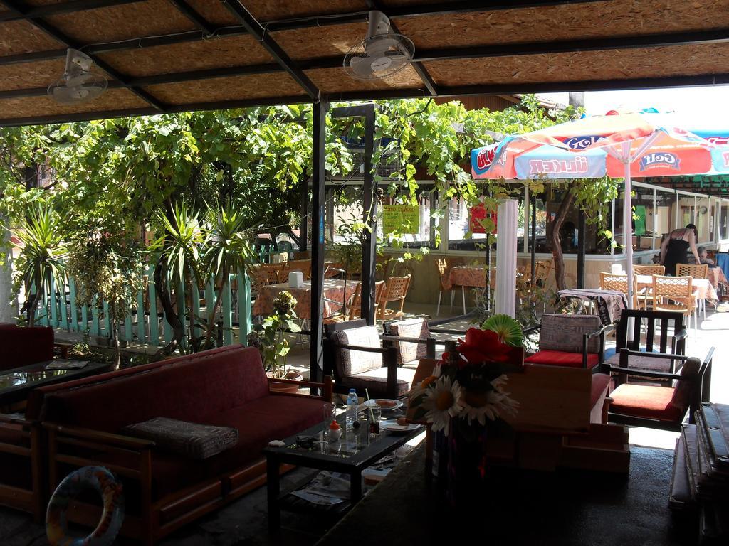 Ozalp Aparthotel 3*