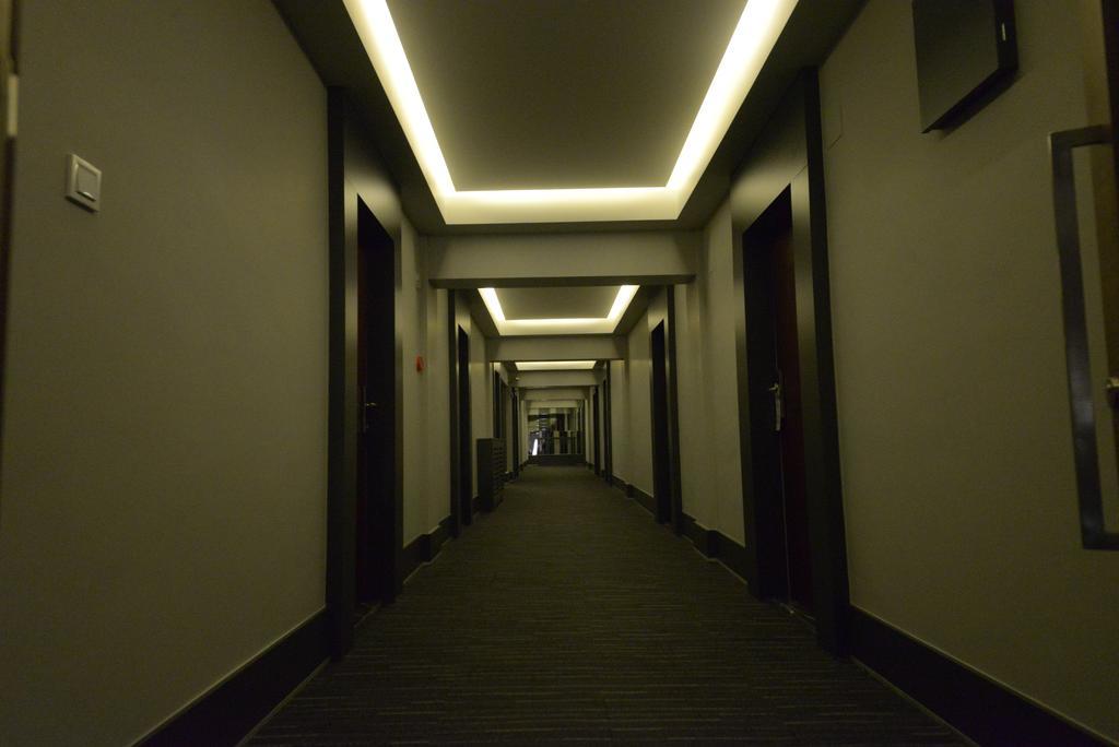 Yayoba Hotel