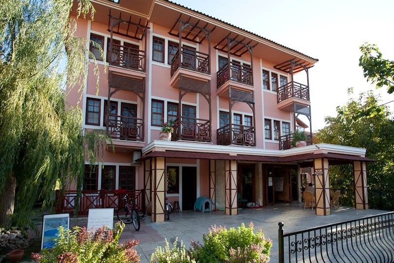 Club Pink Palace Hotel 3*