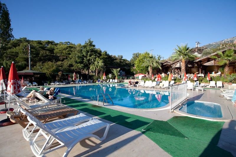Club Pink Palace 3*
