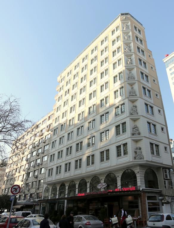 Marla Hotel