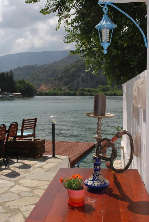 Hotel Myra 3*