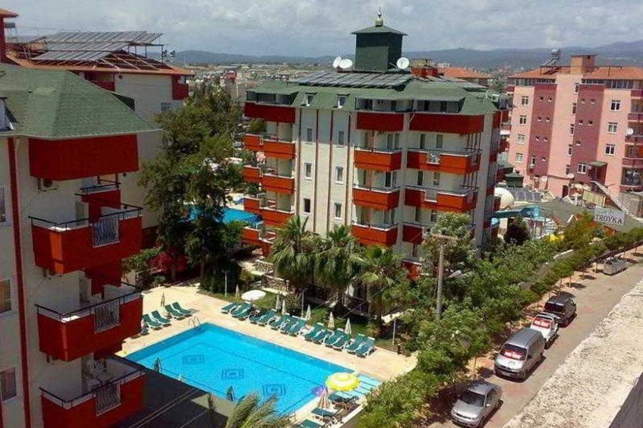 Club Family Garden
